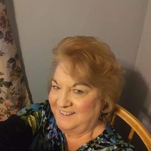 Meet your Posher, Carolyn